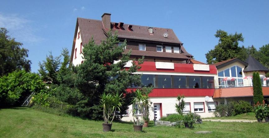 Hegaustern Pension Engen Buitenkant foto